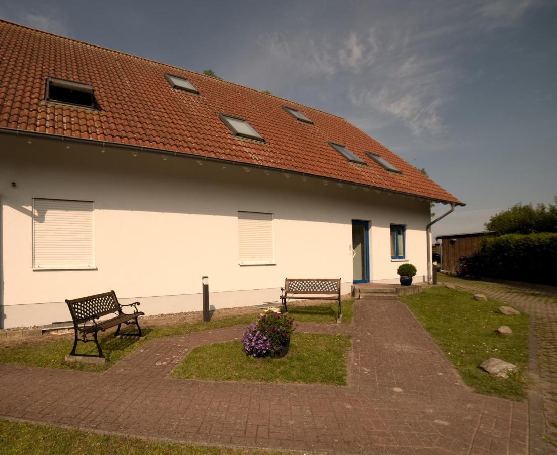 Schoene Ferienwohnung Breege Exterior photo